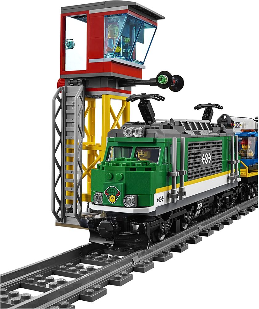 LEGO 60198 Cargo Train RC - Building