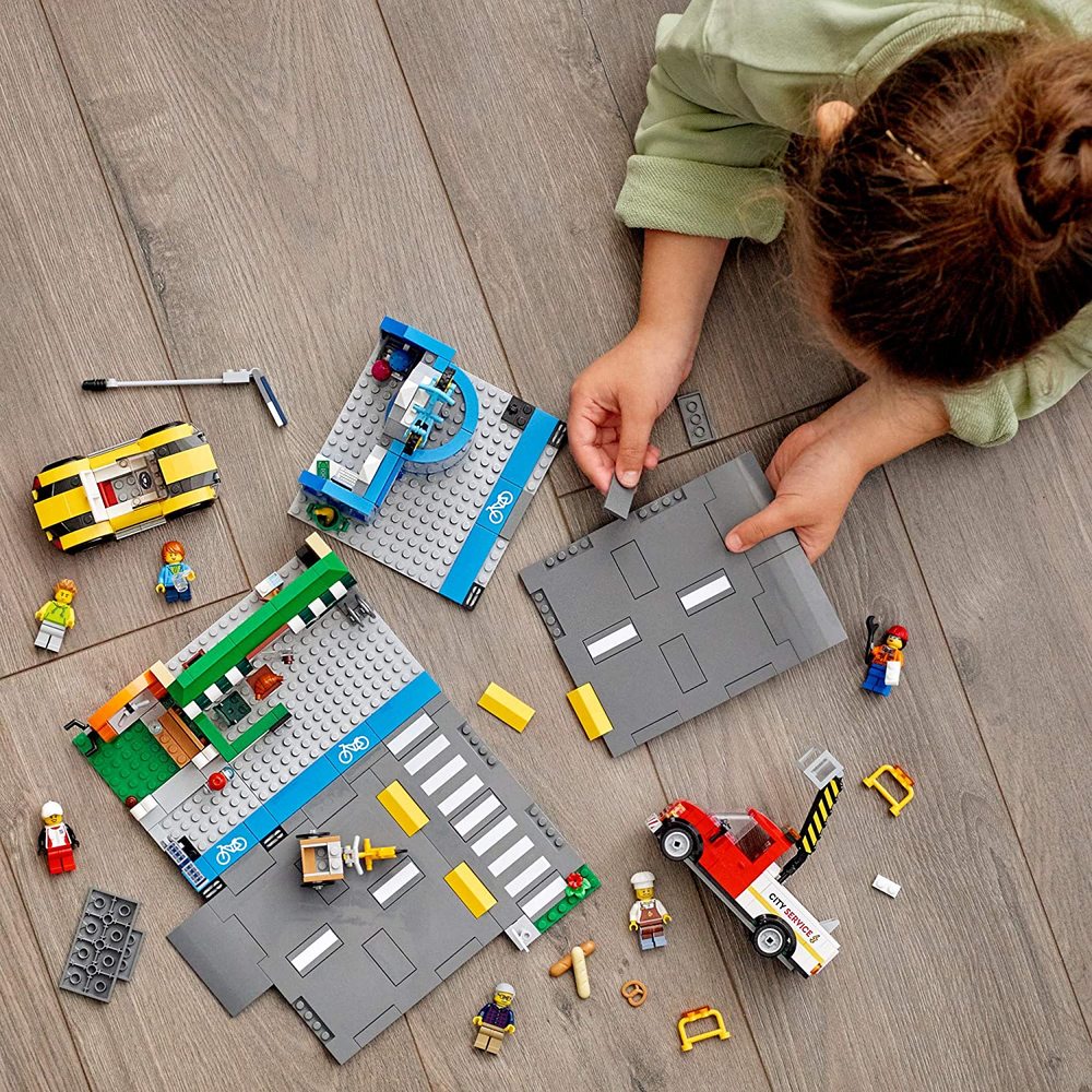 Lego 60306 sales