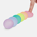 Spek Gump six pack stress balls