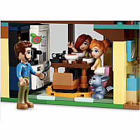LEGO Olly and Paisley's Family Houses